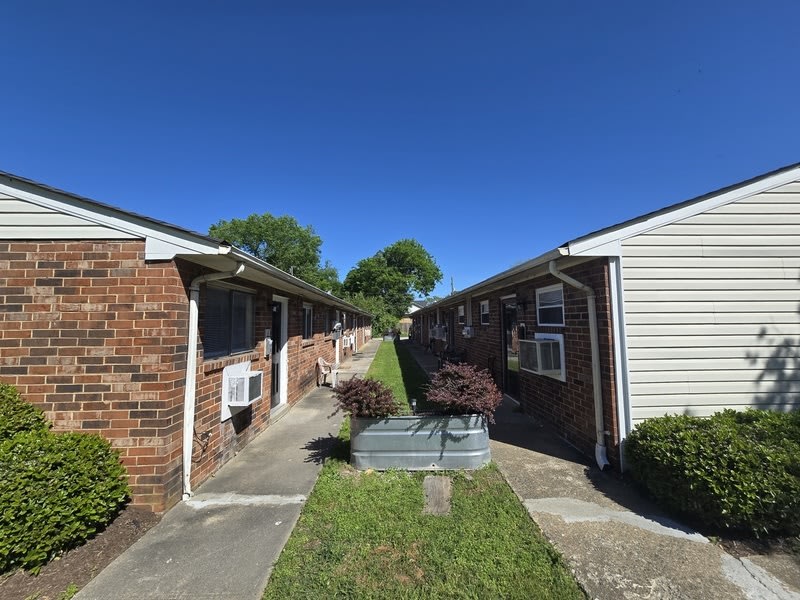 1814 Williamsburg Rd – photo 2