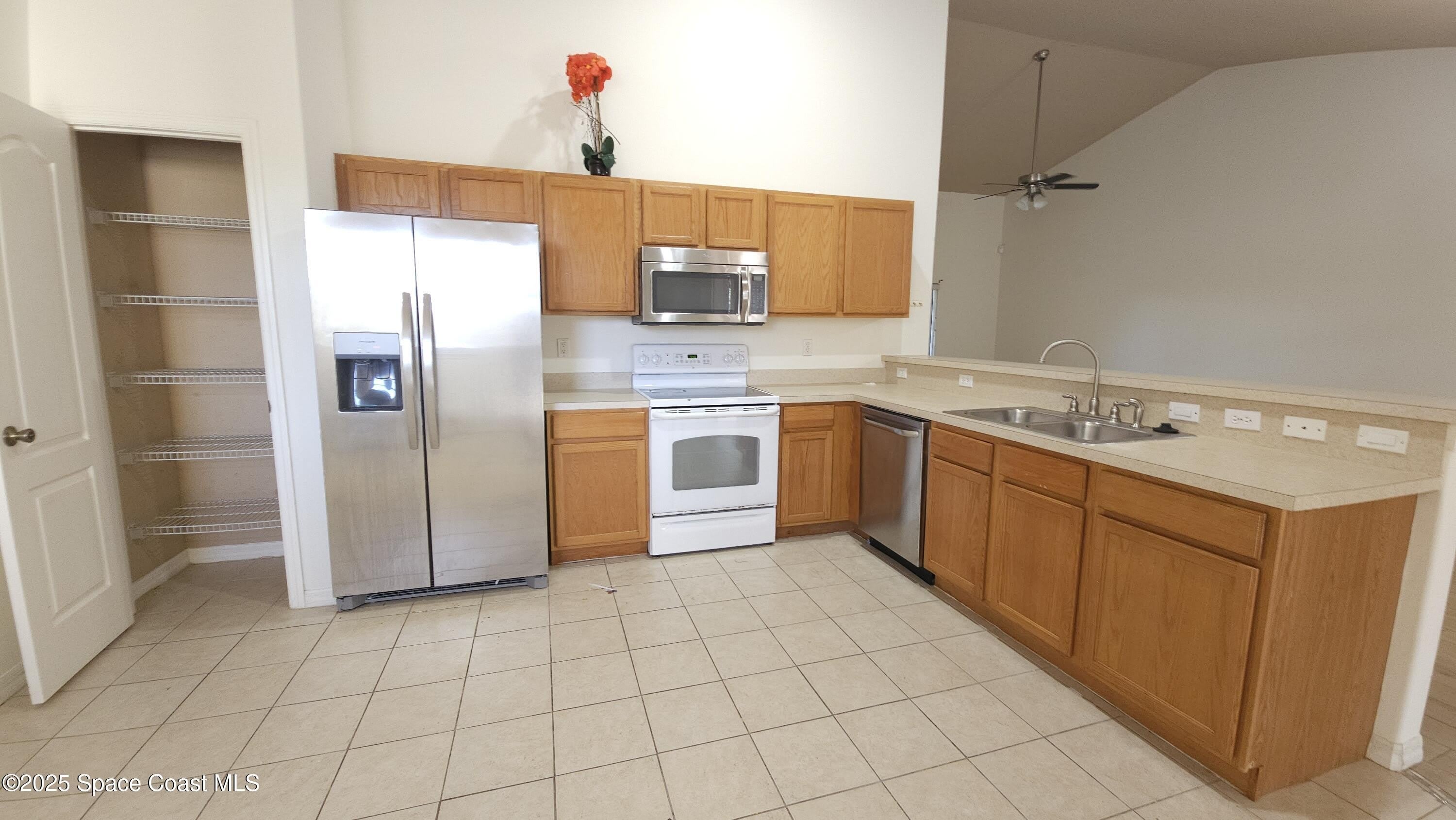1020 Venetian Drive – photo 4