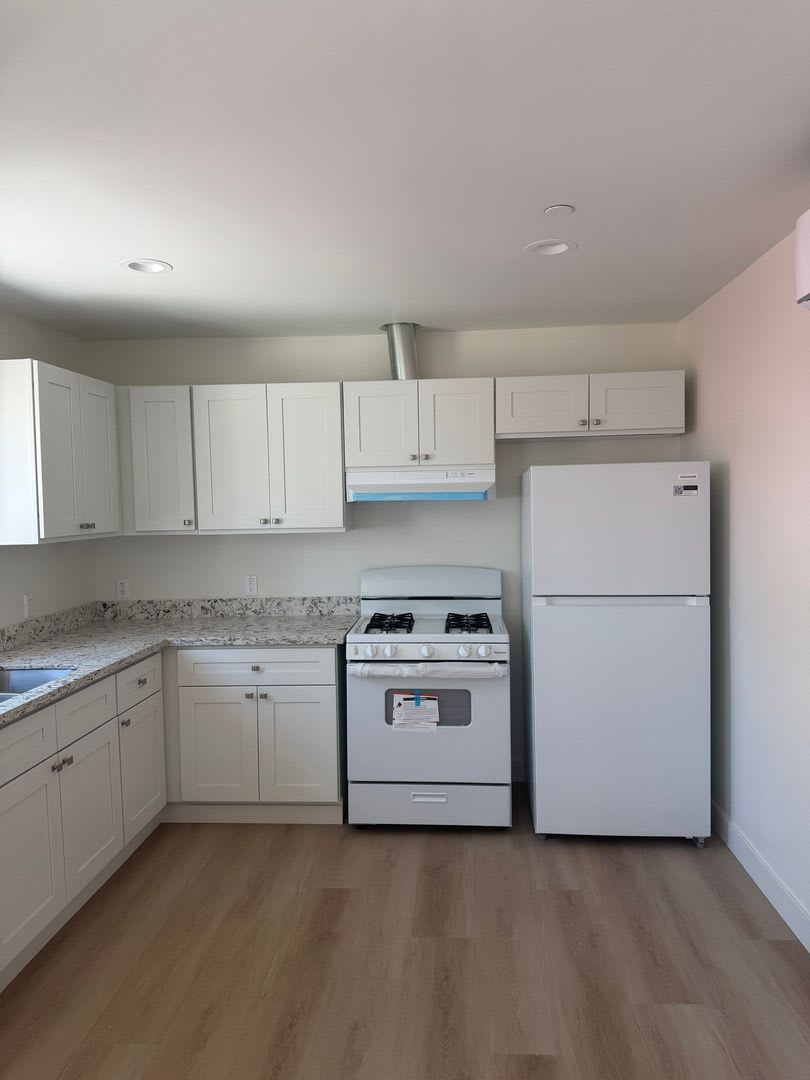 Newly Built 1 Bedroom Bungalow In El Monte – photo 3