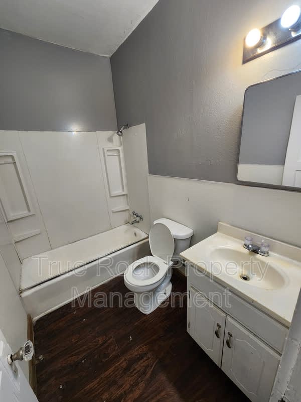 227 North Hope Avenue – photo 4
