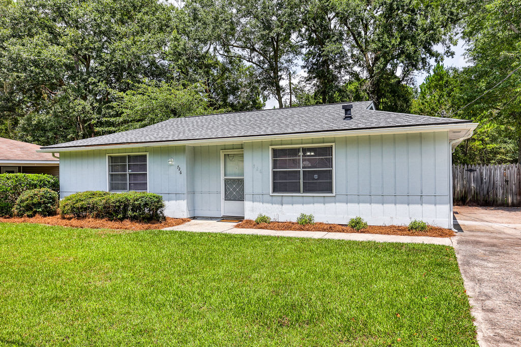 726 Fleming Rd – photo 1