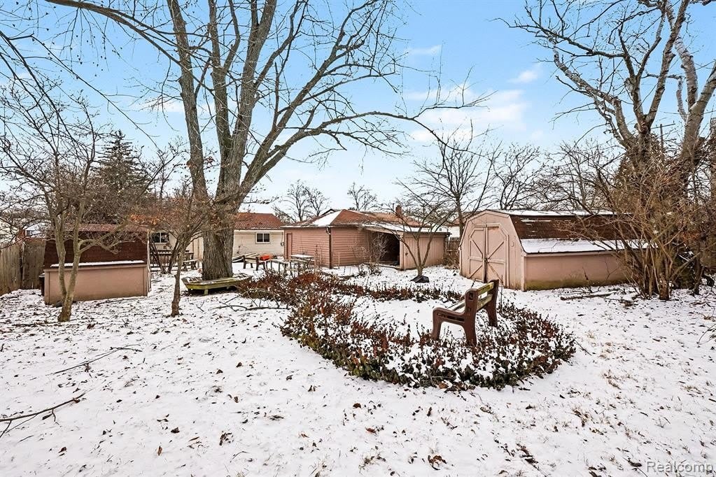 672 Linda Vista Drive – photo 5