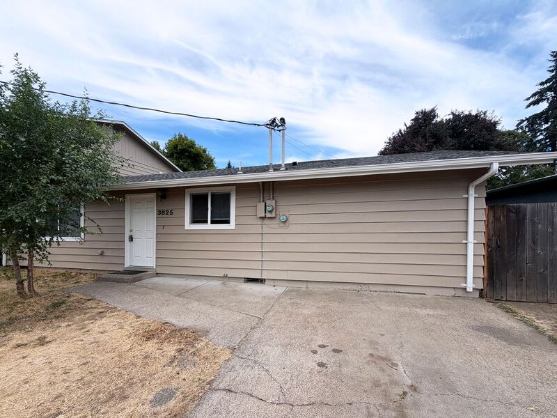 3825 Marshall Avenue – photo 2