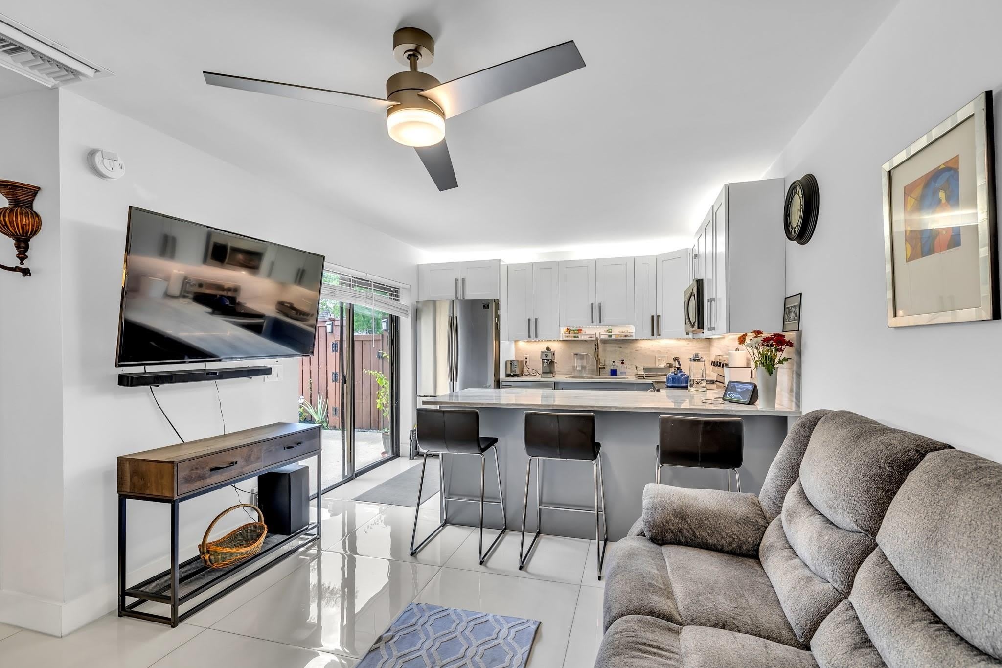 2776 SW 15th Street – photo 1