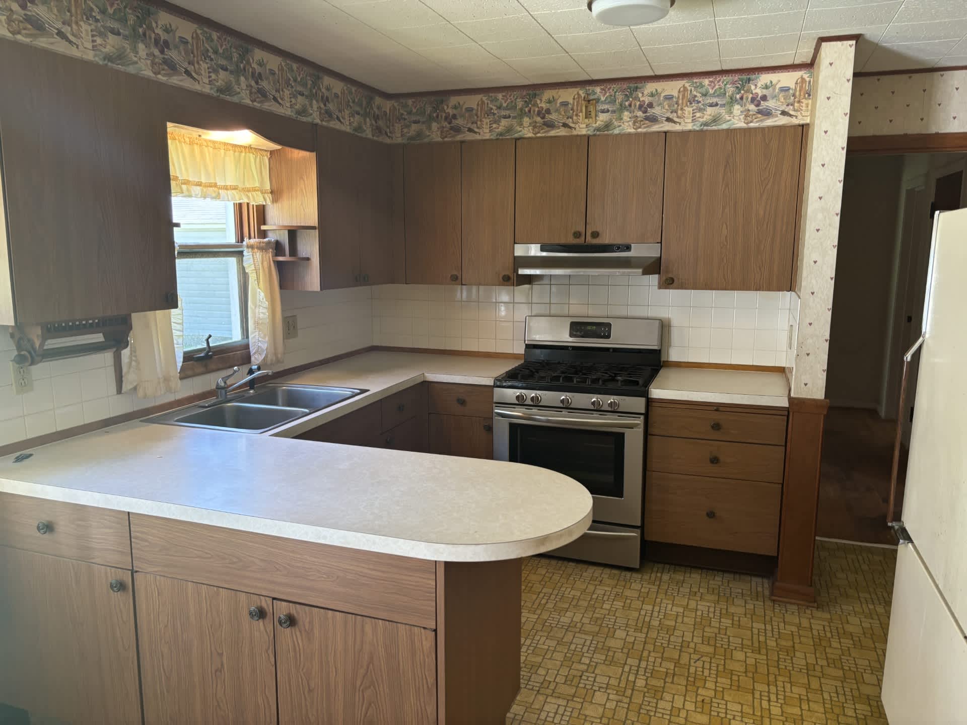 412 Joan Avenue Southeast – photo 3