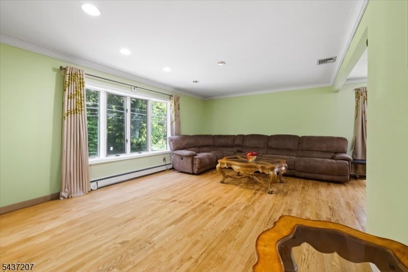 286 Gilbert Ave – photo 2