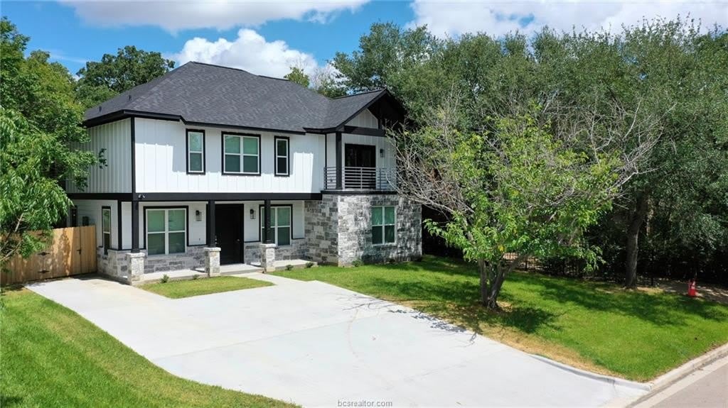 1307 Bayou Woods Drive – photo 1