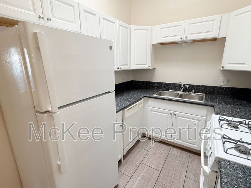 3028 Juniper Street – photo 4