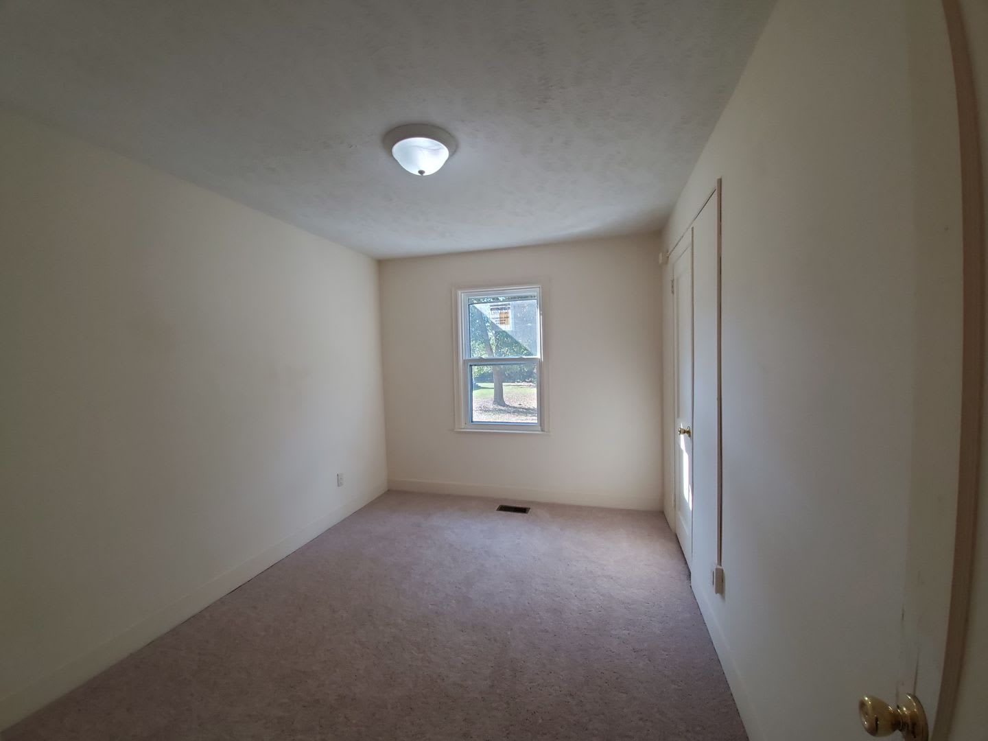 905 N. Fulton Street ~ Raeford – photo 5