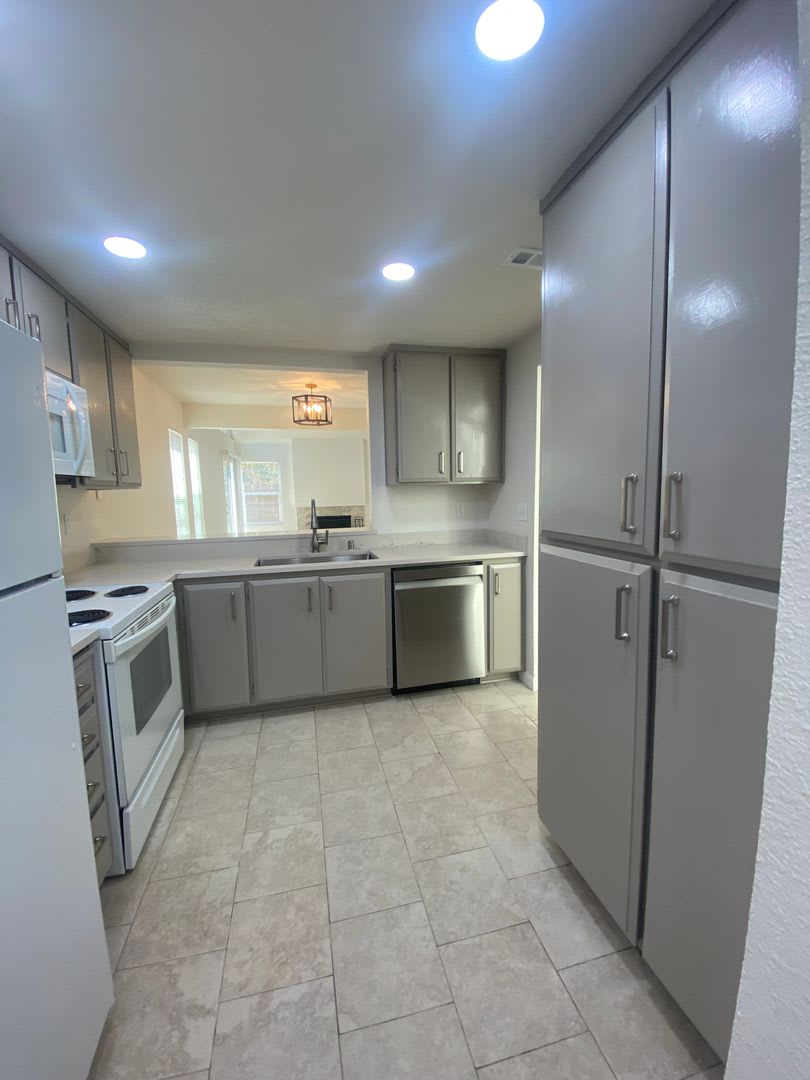 Charming 3BD/2BA Pleasanton Duet in Desirable Northway Downs! – photo 2