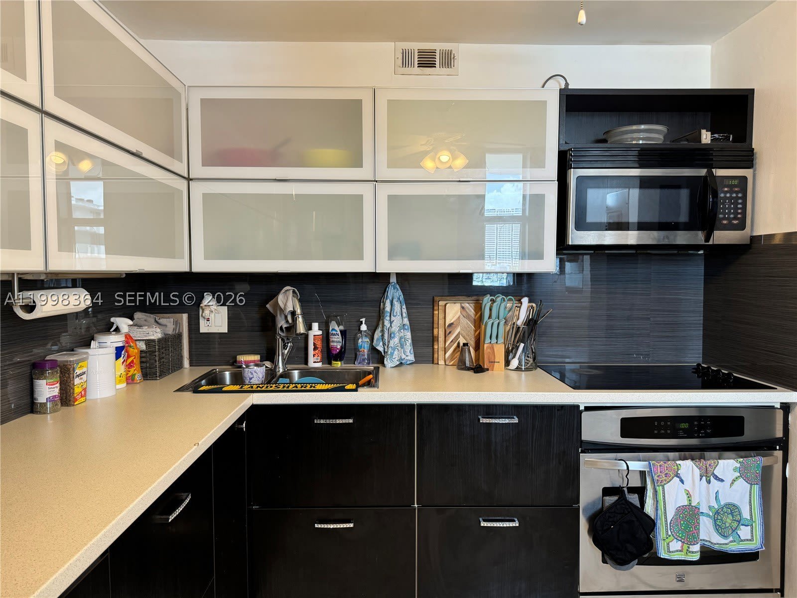 3660 NE 166th St – photo 1
