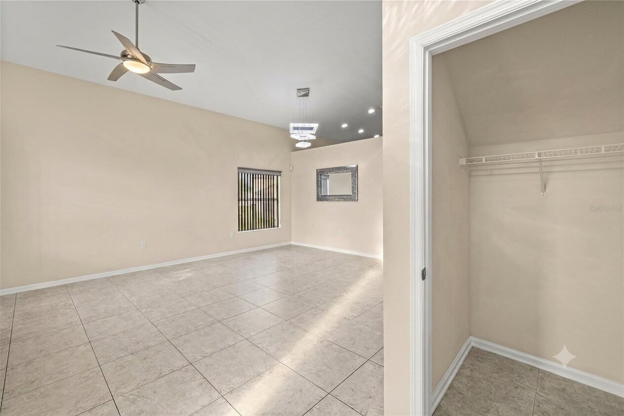 5438 SW 49th Ave – photo 5