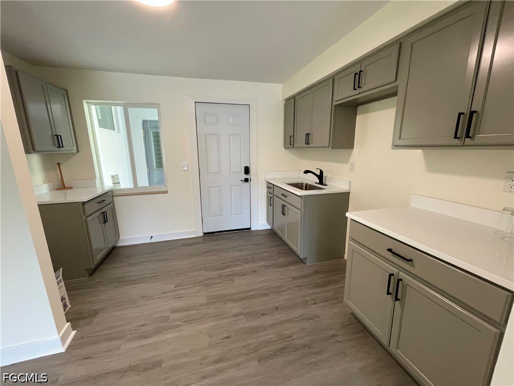 233 Cape Coral Parkway E – photo 4