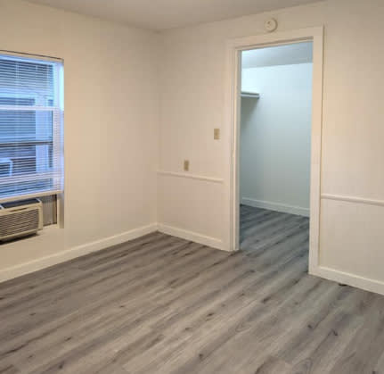 214 W Marion St – photo 3