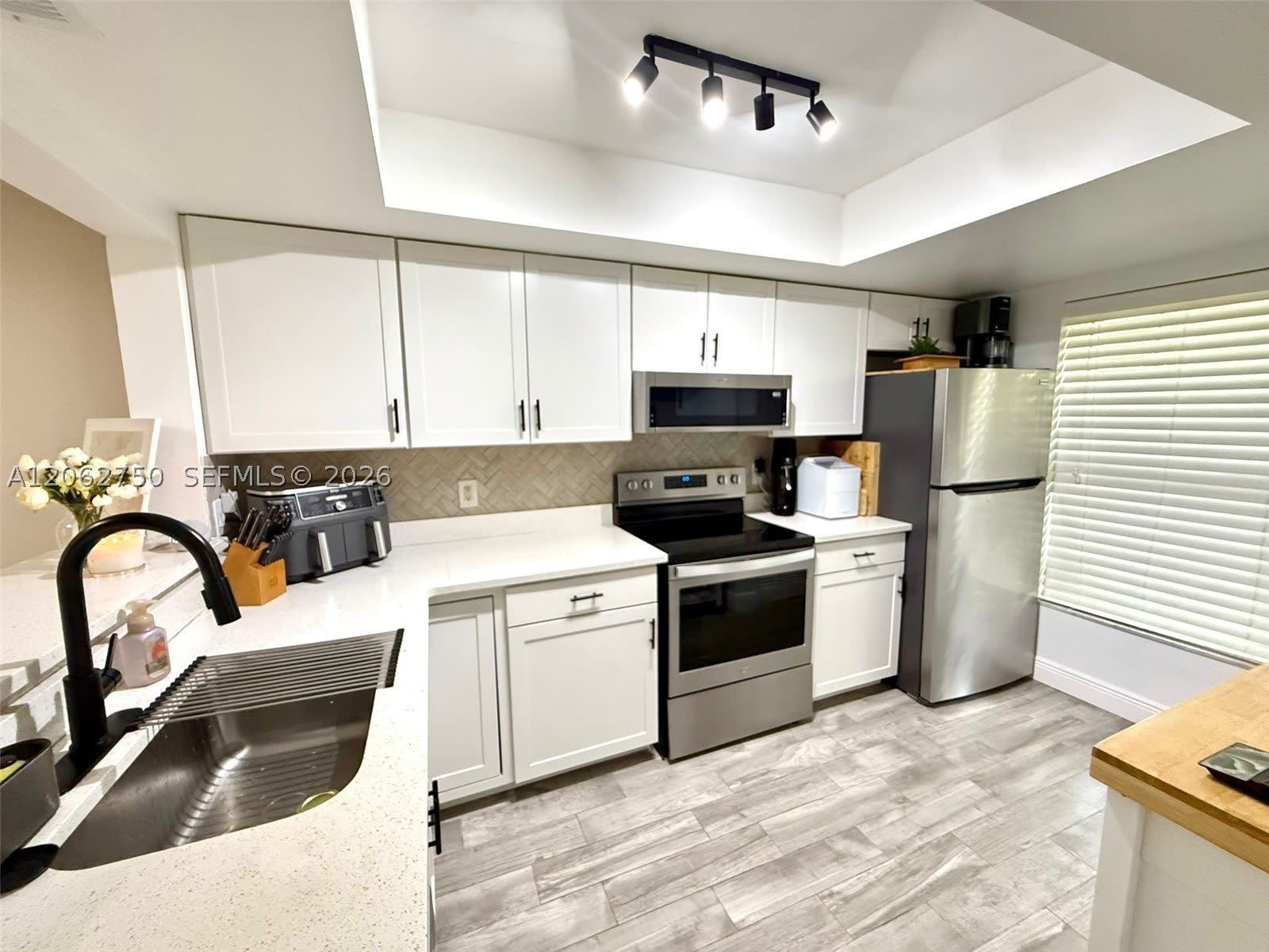 300 Promenade Dr – photo 2