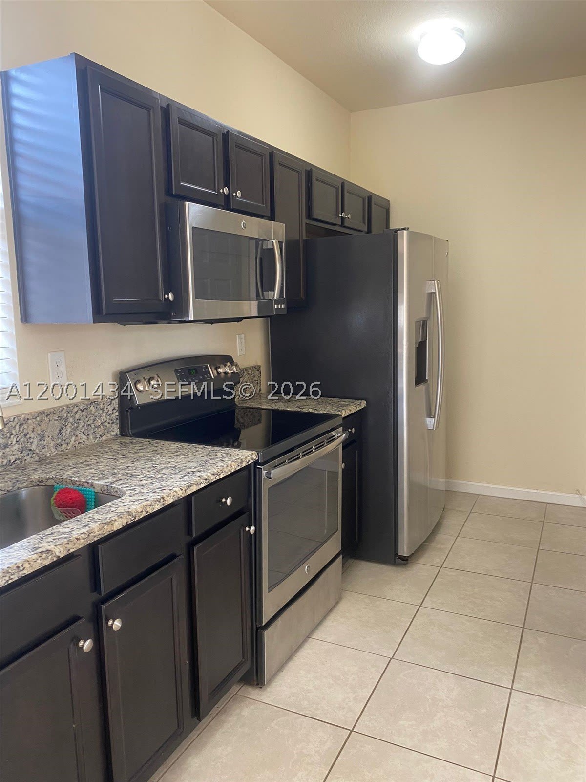 17186 SW 93RD ST – photo 1
