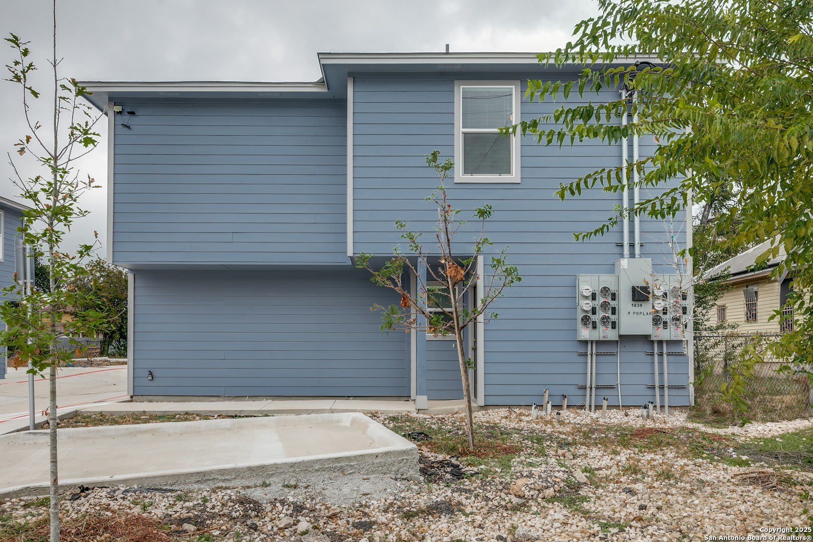 1835 W Poplar – photo 3