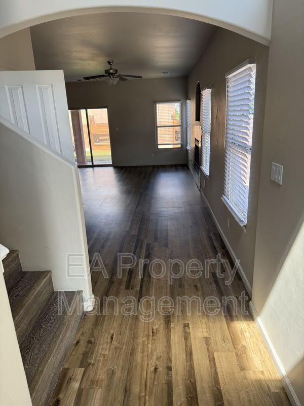 927 Tieran Ct NE – photo 3