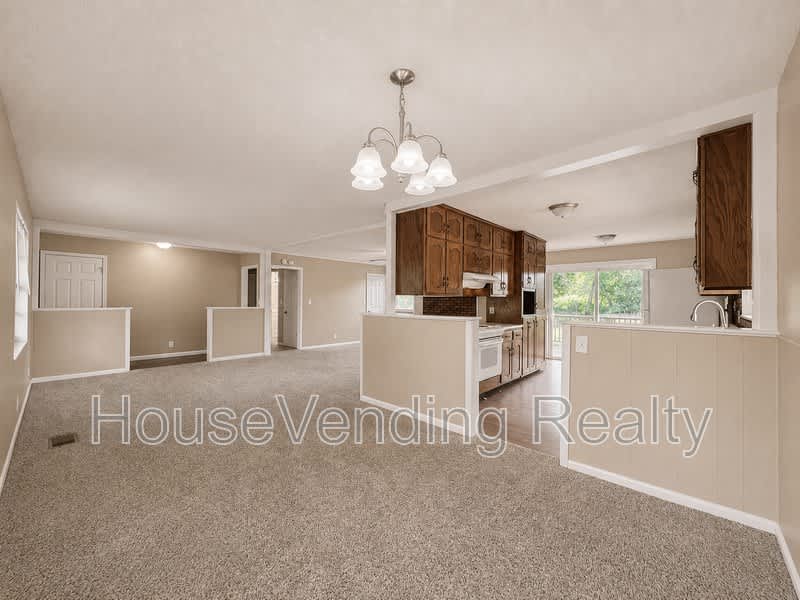 6204 Trailhead Cir – photo 3