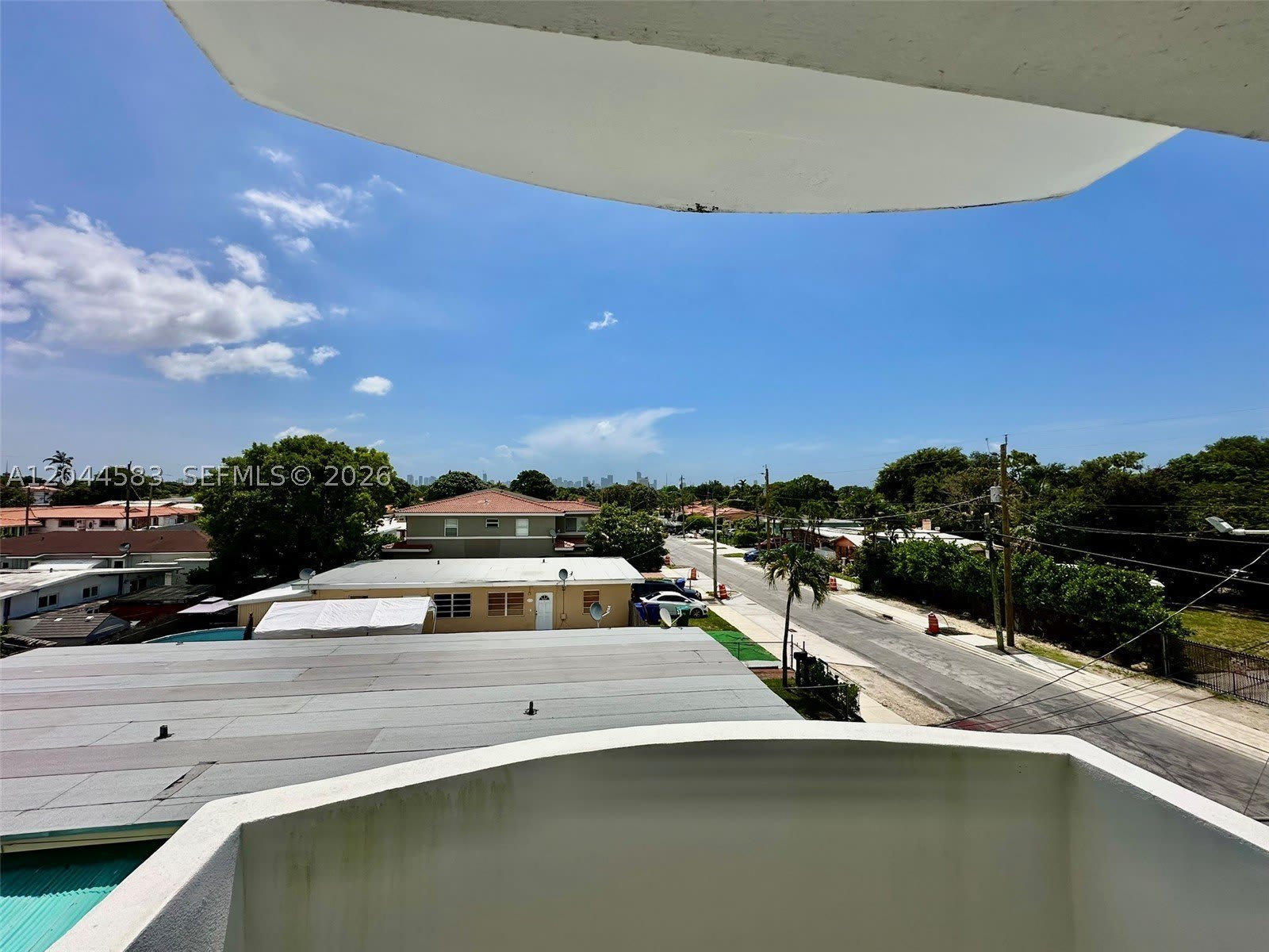411 SW 37th Ave – photo 4