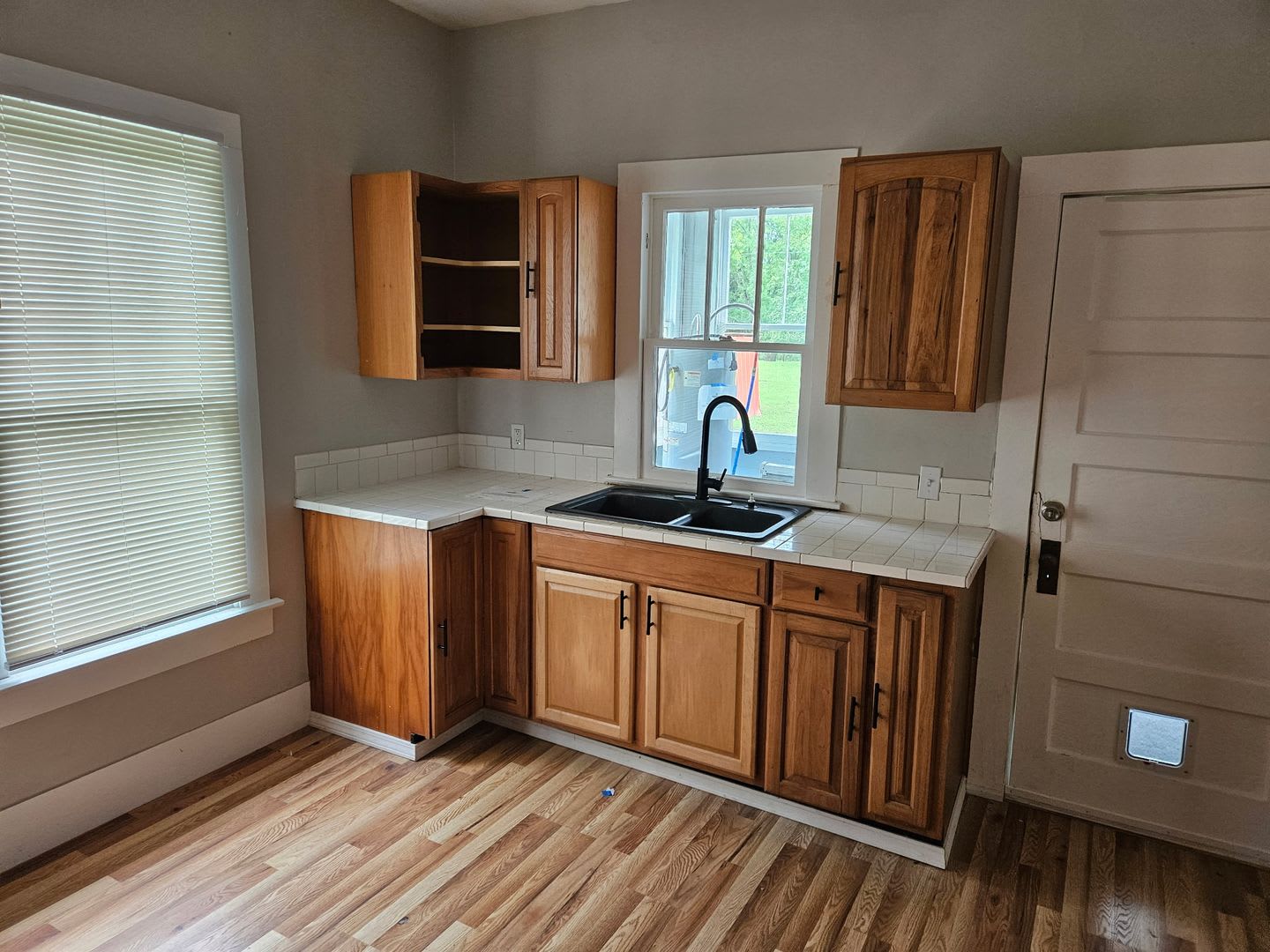 2 Bed/ 1 Bath Home • Newport – photo 5