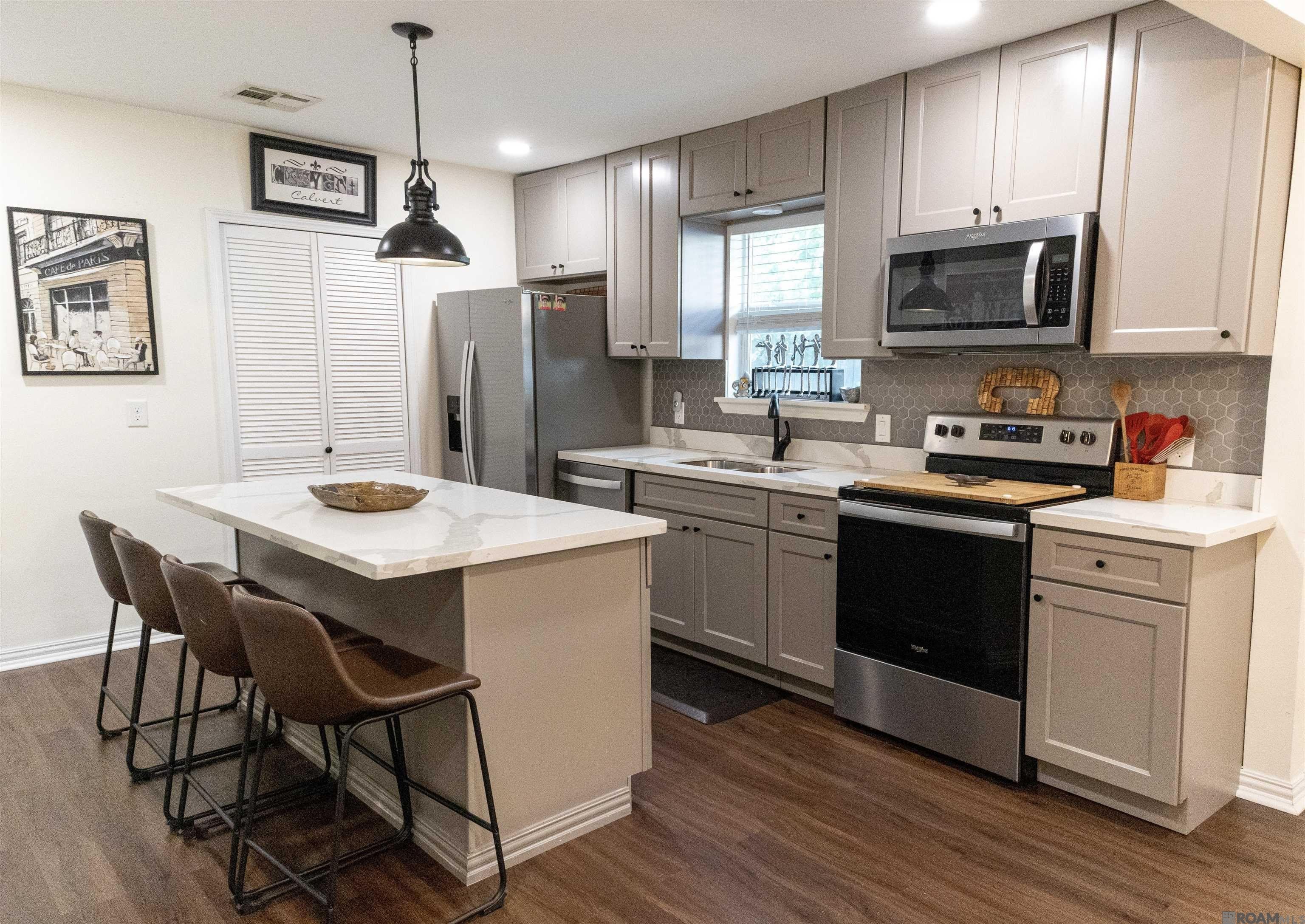 2553 N Rocheblave St – photo 3