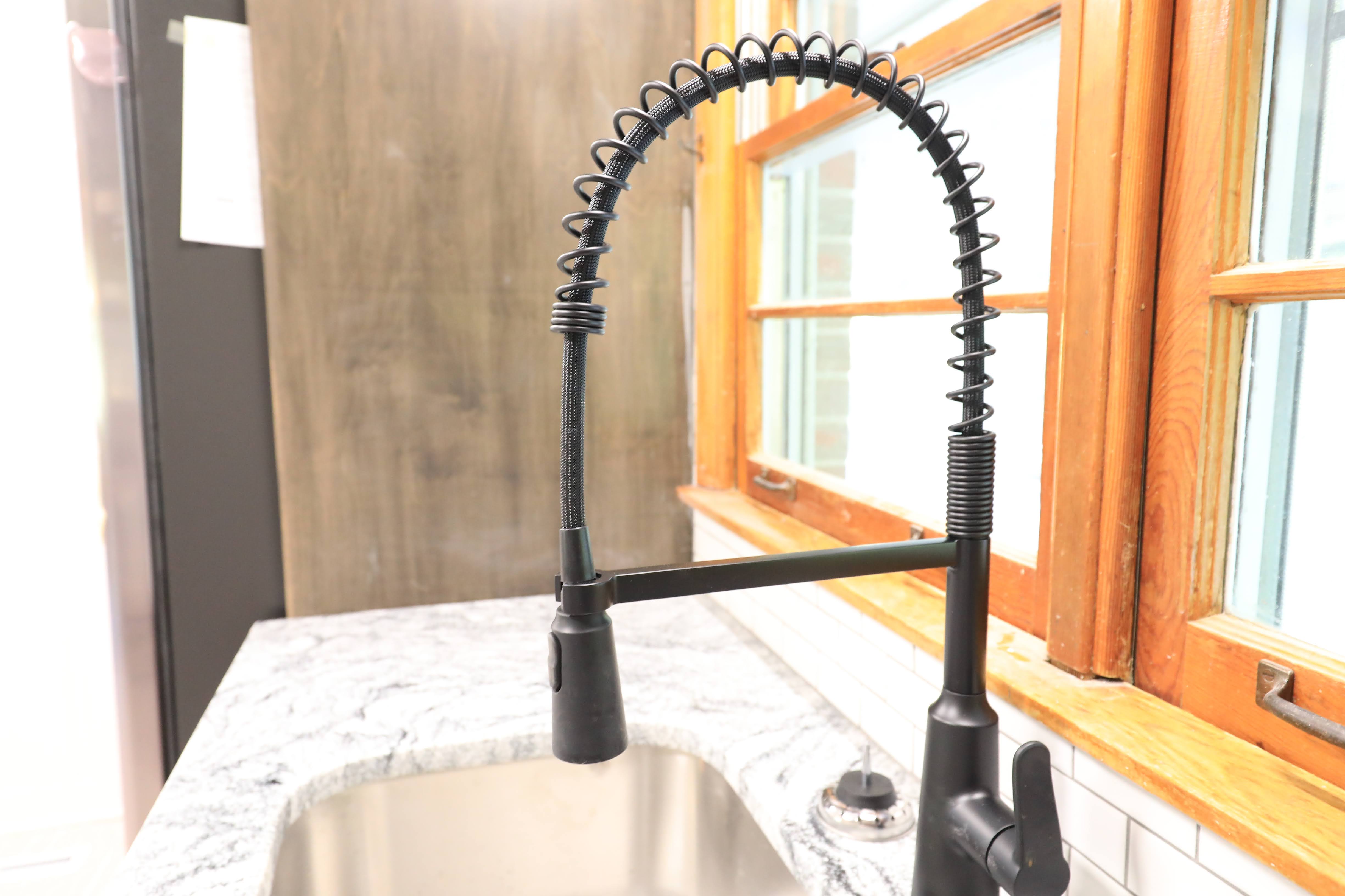684 Valley Road – photo 4