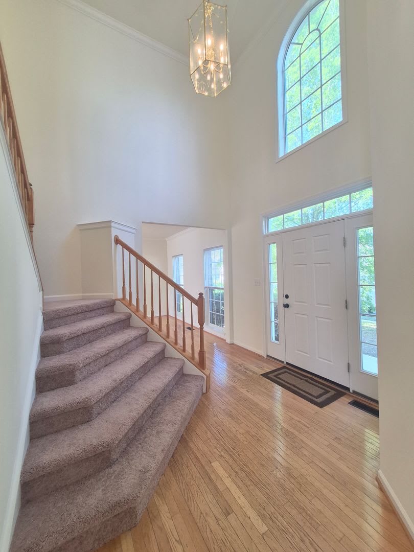 Fredericksburg's Finest Home! – photo 2