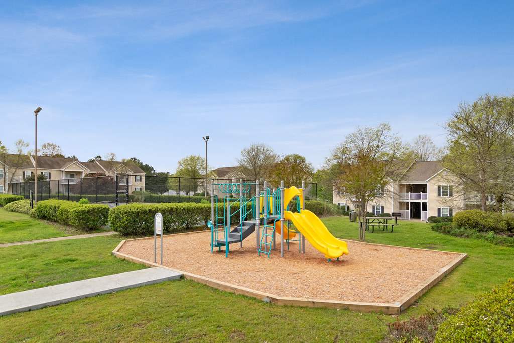 Bradford Place Apartment – photo 3