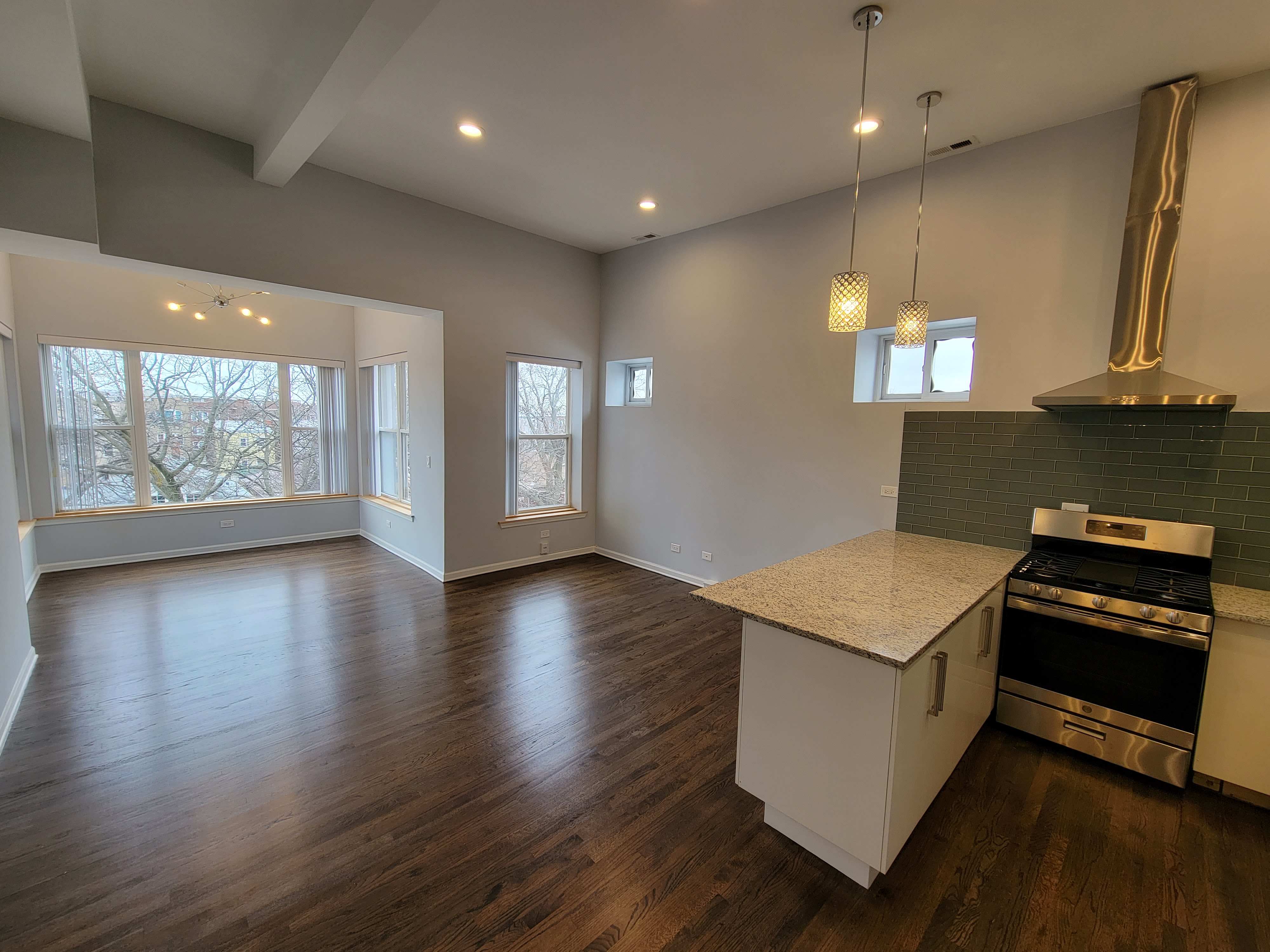 4844 N Spaulding Ave – photo 1