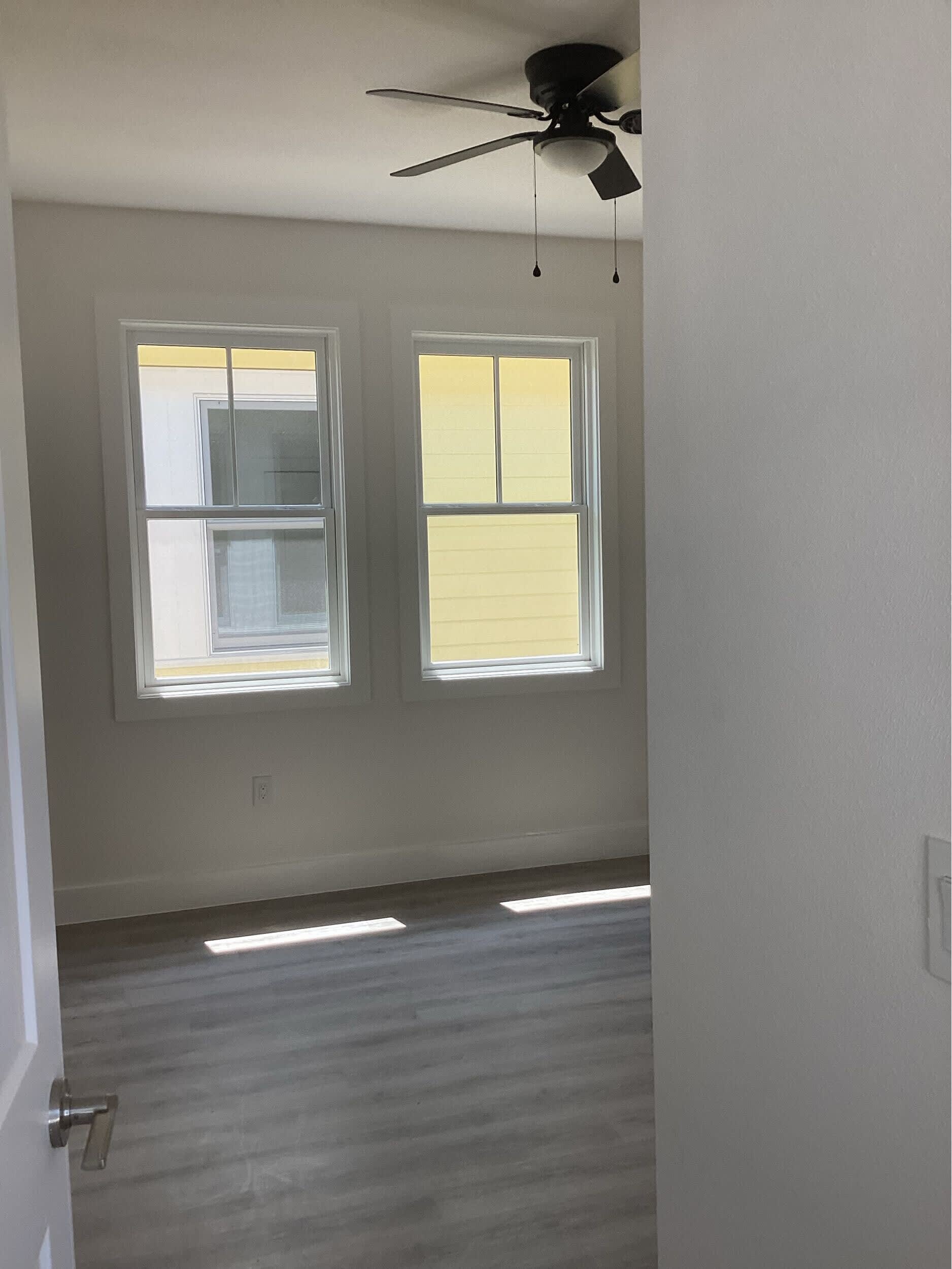 926 E 11th Ave – photo 1