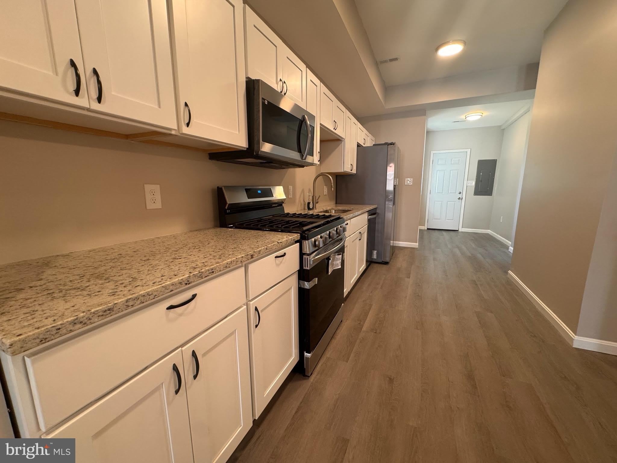 827 HARLEM Avenue – photo 2
