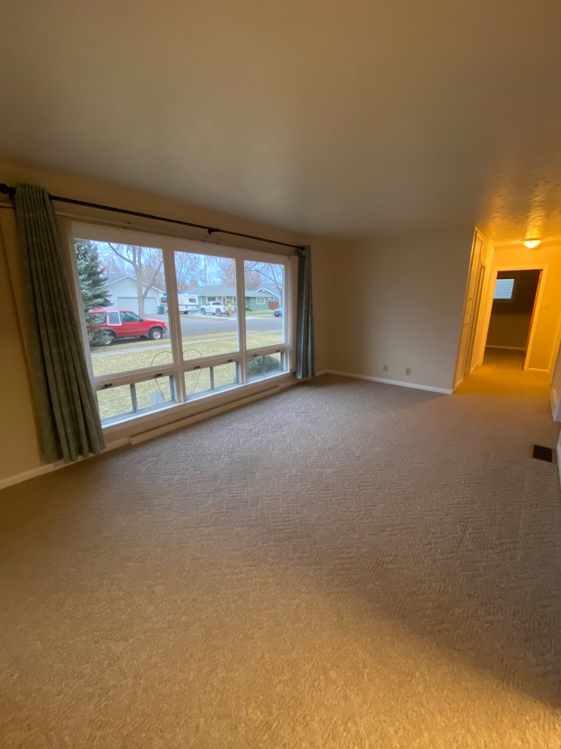 2304 Hewitt Drive – photo 2