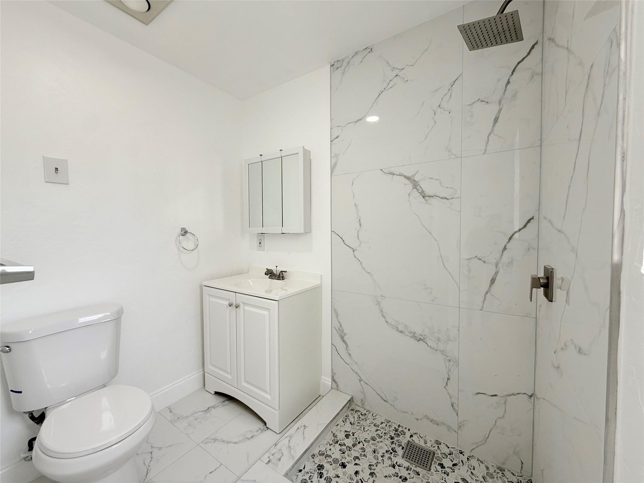 1850 Rodman Street – photo 5