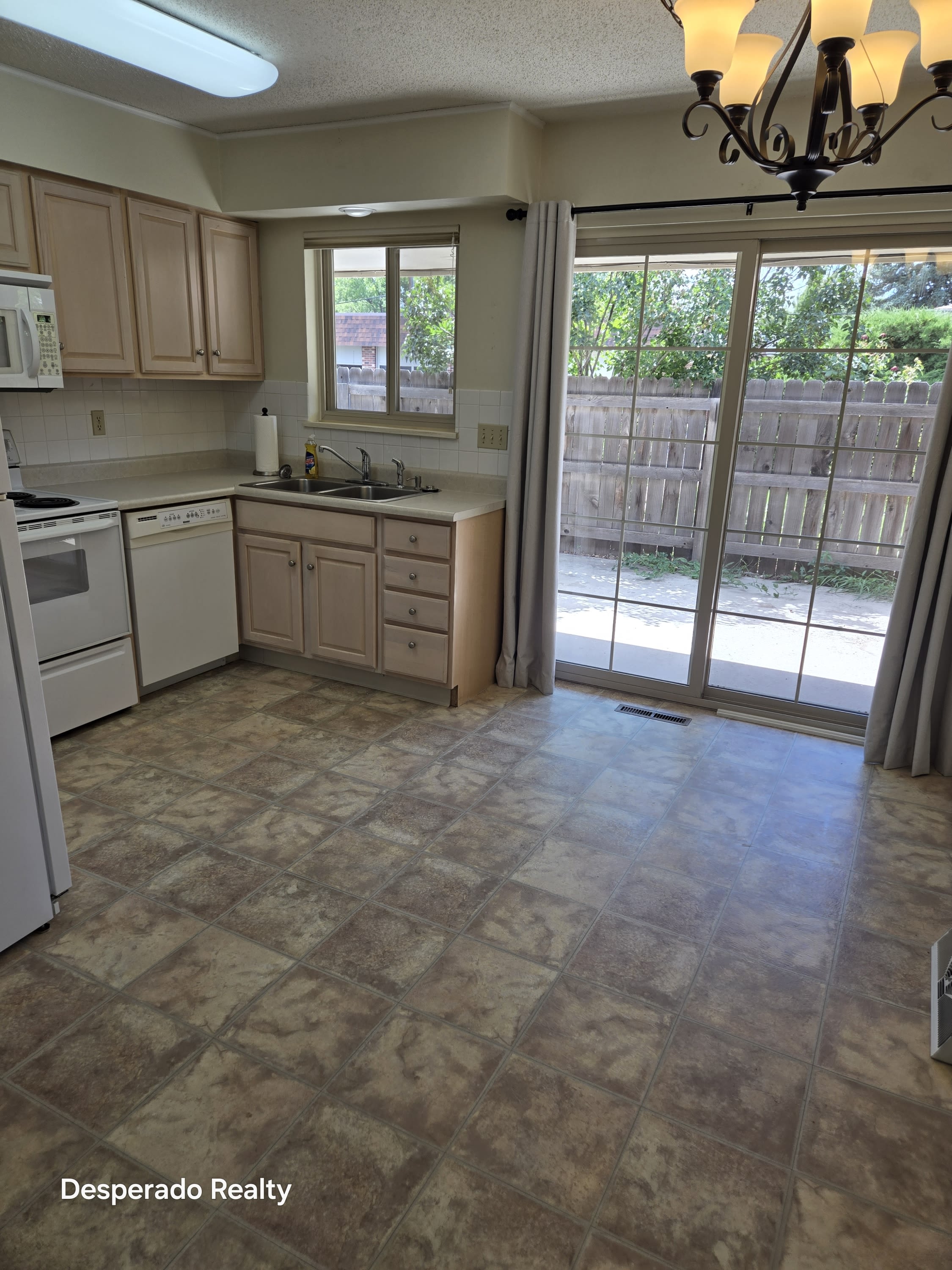 414 East Thunderbird Drive – photo 3