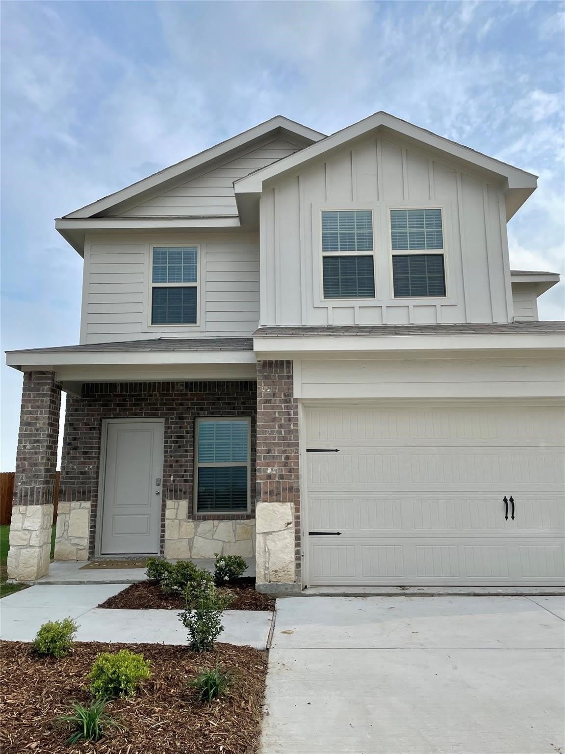 920 Sunrise Lane – photo 1