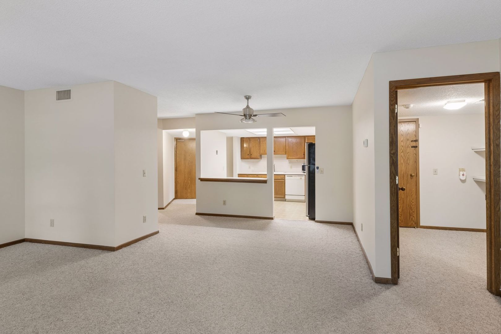 Spacious Main-Level Living in the Heart of Excelsior – photo 5