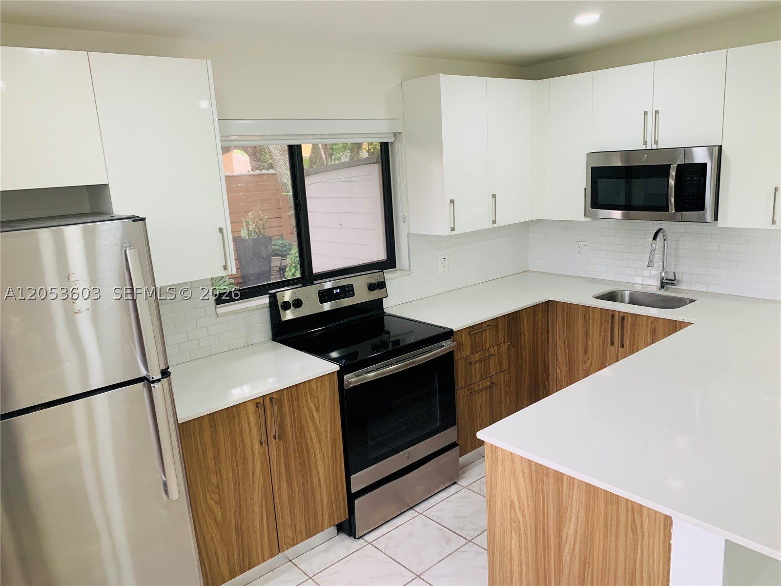 2786 Sw 32Nd Ave – photo 4