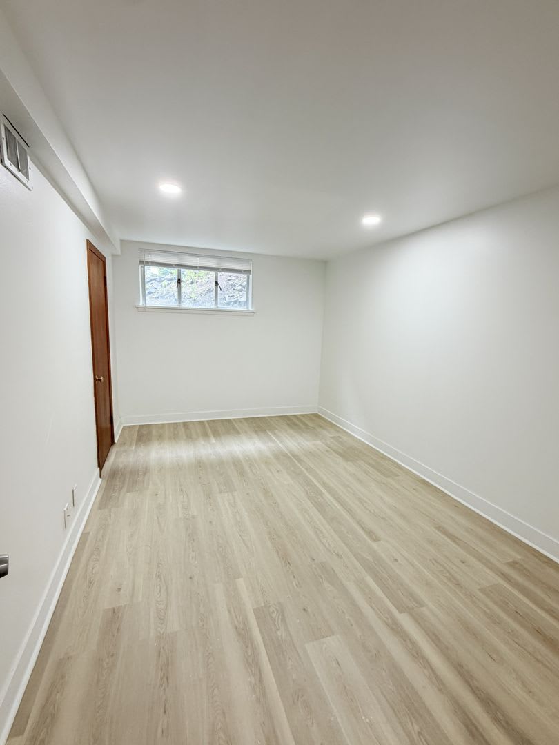1334 Lakeview Duplex – photo 3