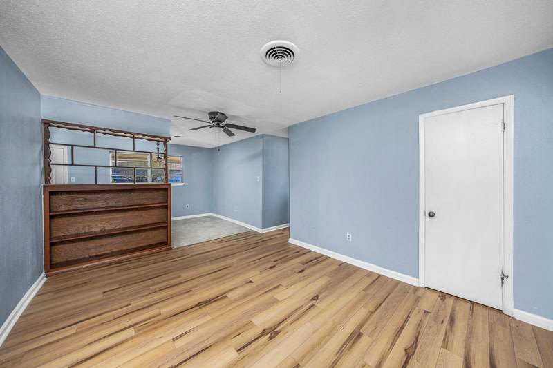 4802 Southeast Avalon Avenue – photo 5