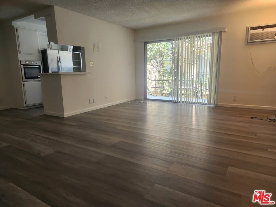 8531 Alcott St – photo 3
