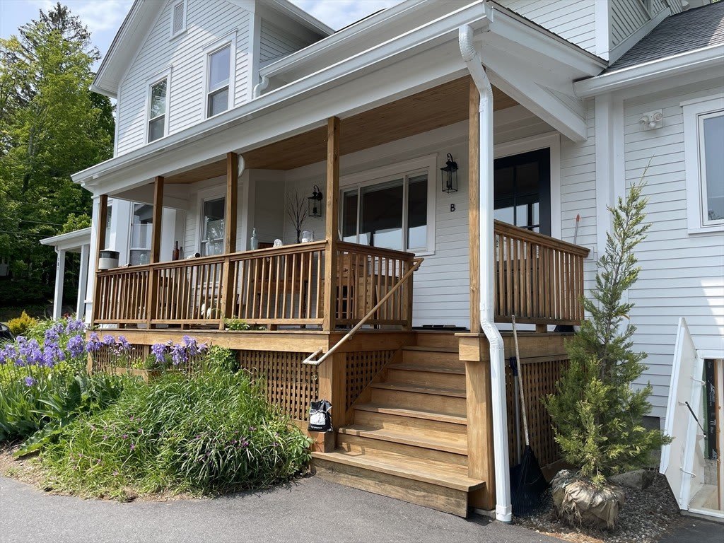 181 Main Street – photo 1