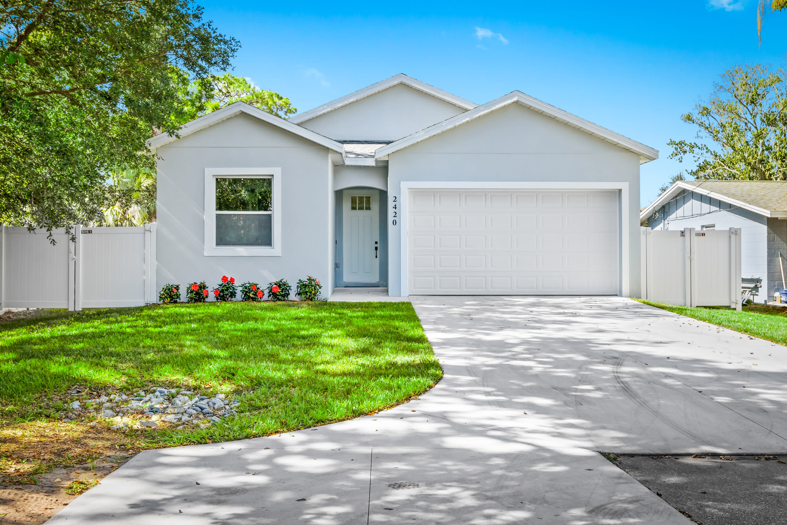 2420 Valentine Street – photo 1