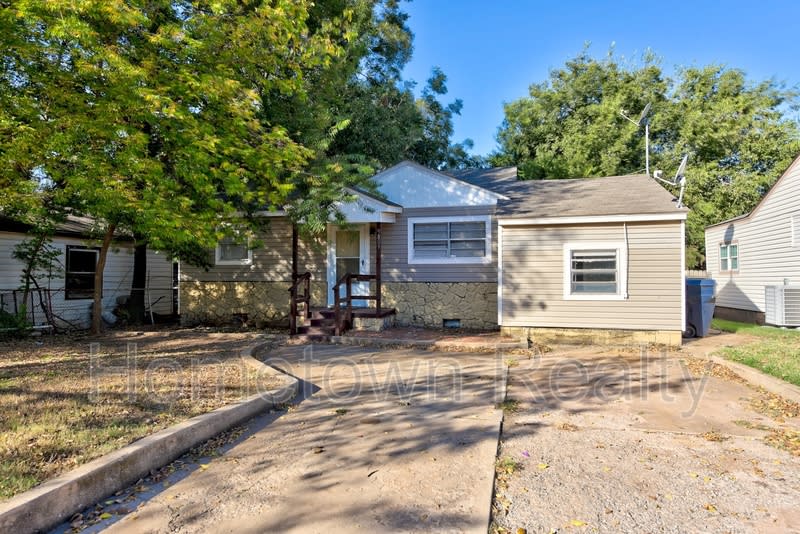 9809 N Mckinley Avenue – photo 3