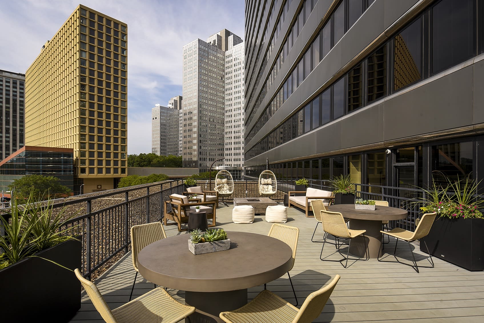 Apartments at River View – photo 2