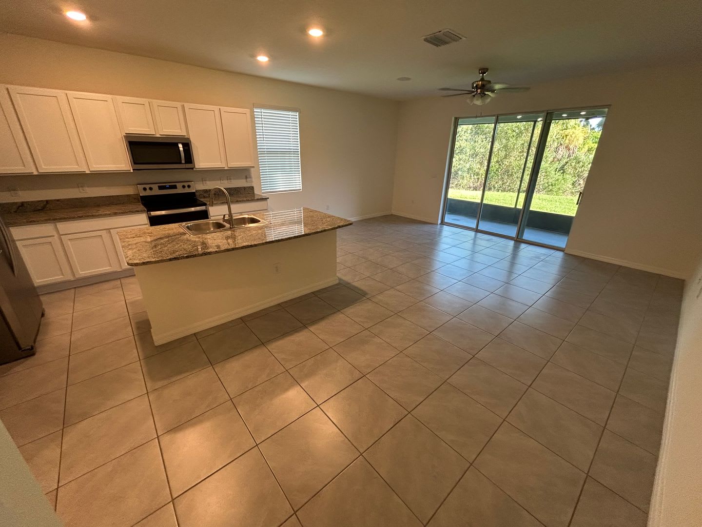 Centrally located 3/2.5 Townhome, Gated, Garage, and Versatility – photo 4