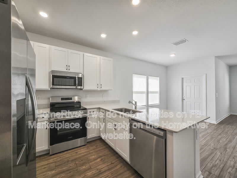 4900 SW 81st St – photo 3