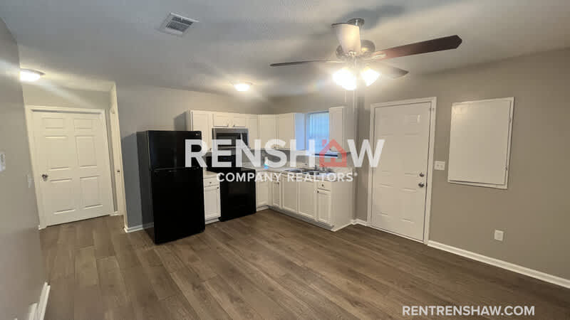 1056 Patton St – photo 4