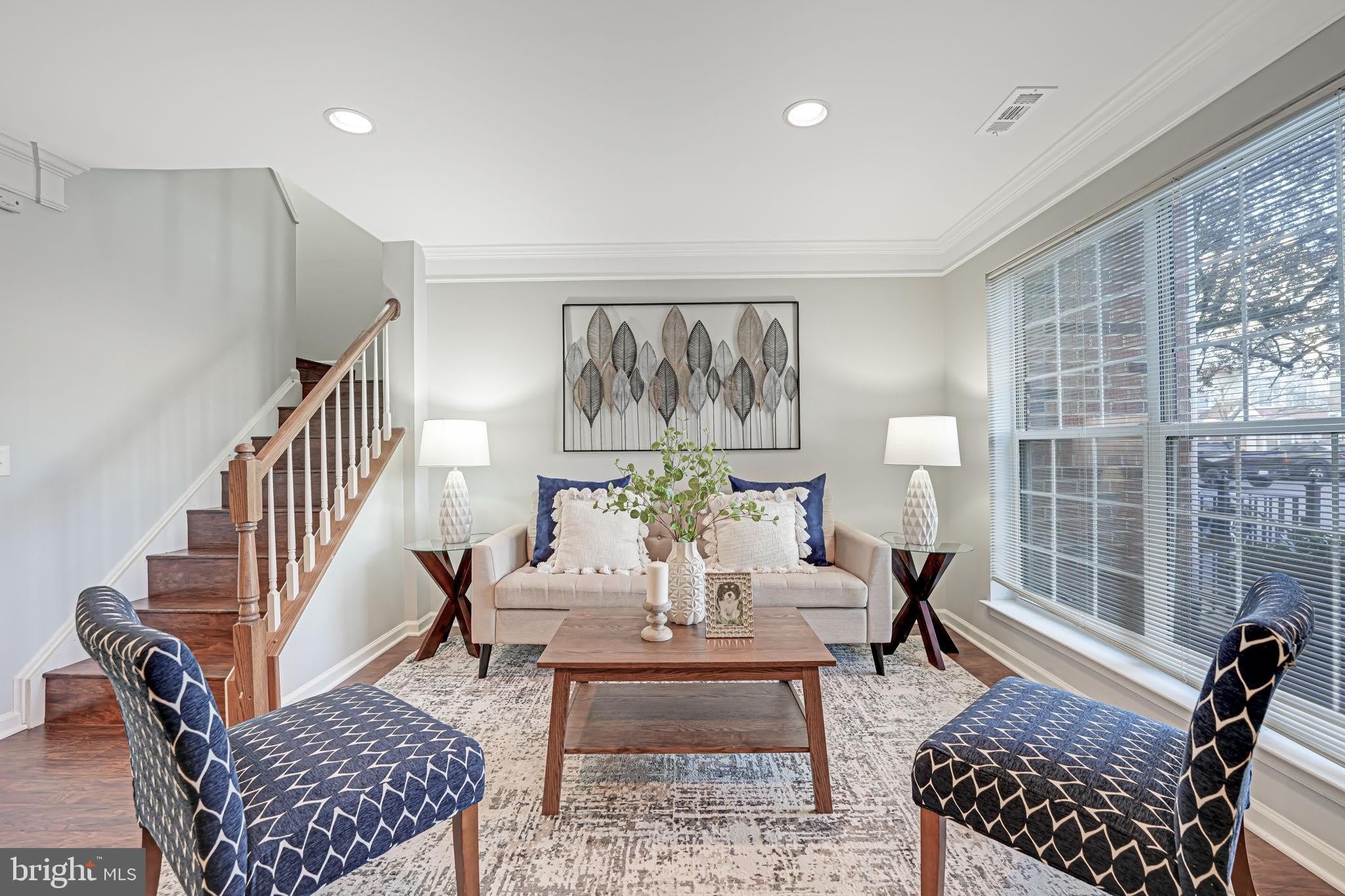 46964 COURTYARD Square – photo 3