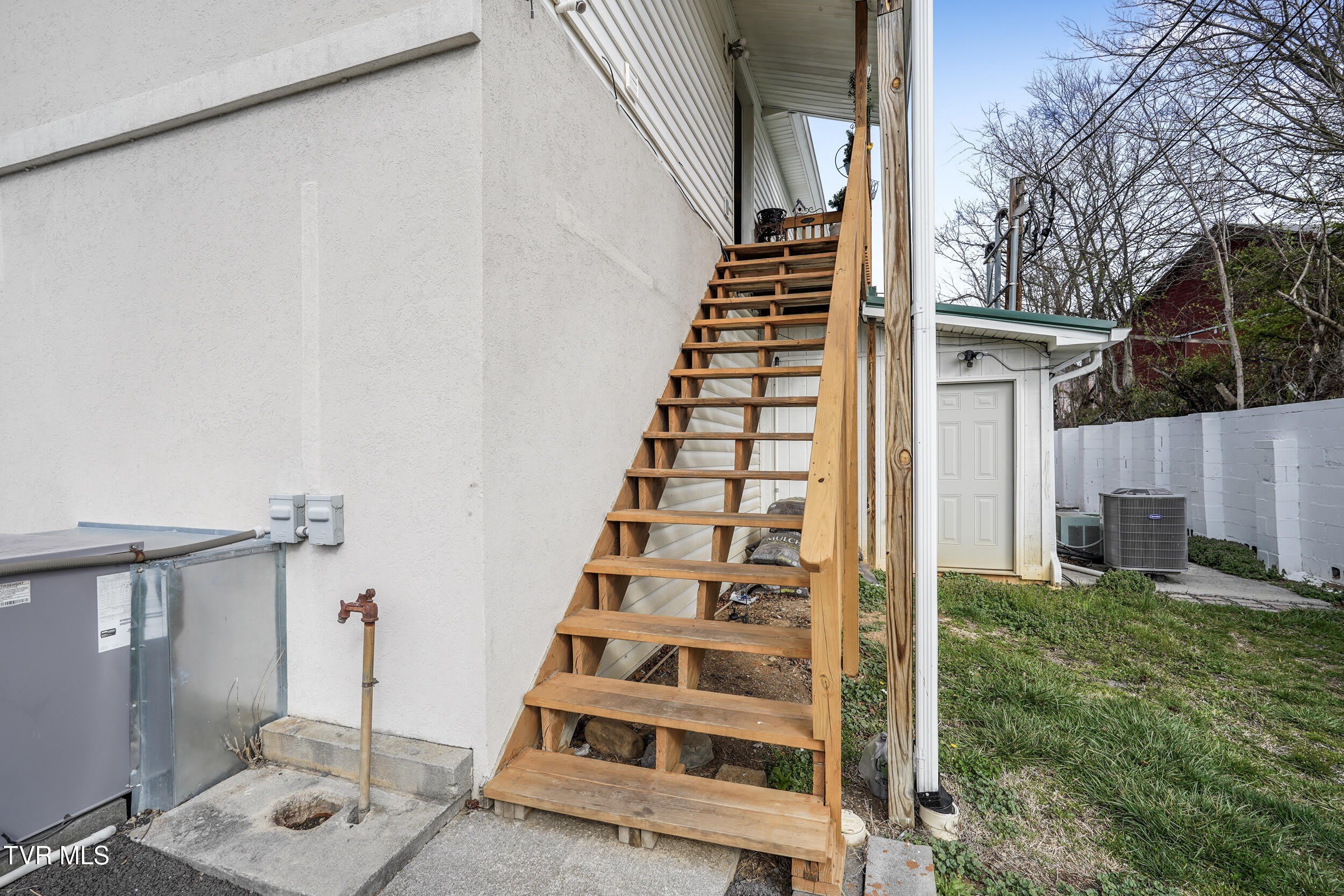 3847 Highway 394 – photo 4